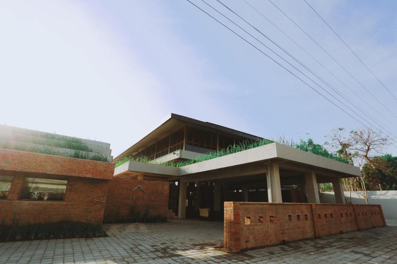 Ayom Java Village Solo Exterior foto